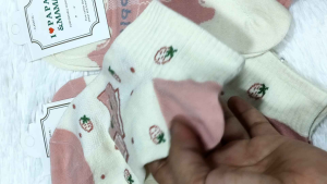 ถุงเท้าสำหรับผู้หญิงสินค้าพรีไซส์ 1 แพ็คมี 12 คู่