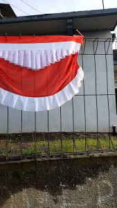 bendera background merah putih model GSL