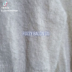 THRFT SWEATER RAJUT FUZZY/BULU PREMIUM