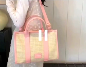 กระเป๋าฟางฤดูร้อน กระเป๋าถือสีตัด กระเป๋าสะพาย ไหล่แบบลำลอง กระเป๋าสะพายข้างพร้อมซิปปิด ซิป ทิศทางสุ่ม เหมาะสำหรับการเดินทางประจำวัน