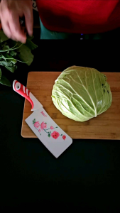 มีดลายดอกกุหลาบ ด้ามจับสีแดง สแตนเลสแท้ สินค้าพร้อมส่ง