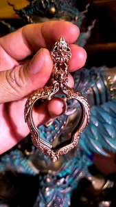 GAR3Bronze Garuda3 amulet casing 29x32mm กรอบพระ บรอนซ์ สำหรับ พญาครุฑ พิมพ์ใหญ่ วัดโพธิ์ทอง