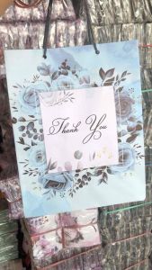 Paperbag motif size 20 x 10 x 25 ( 1 lusin isi 12 pcs )