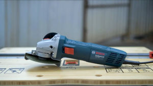 BOSCH GWS 700 100MM ANGLE GRINDER PROFESIONAL Gerinda 4 inch ORIGINAL Mesin Gerinda Tangan