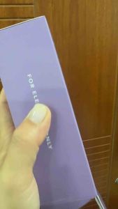 Xịt thơm Body Mist hương Black Opium Grace and Glow Body Mist 100ml lưu hương thơm mát