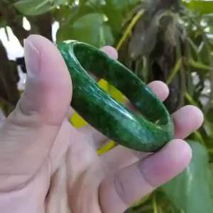 กำไลหยกเขียวจักรพรรดิ เนื้อ มอซิทซิท ขนาด 6.3