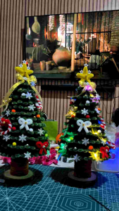 mini Christmas tree fuzzy wire mini Christmas tree high quality handmade table top mini Christmas tree with lights
