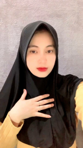 Hijab Instan Kerudung Sport Size M By Snada