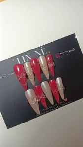 Nailbox mắt mèo đính nơ và trái tim nổi-B2