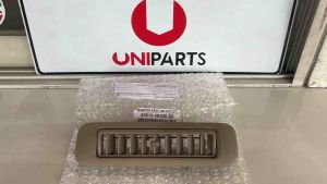 GENUINE/ORIGINAL TOYOTA REAR AIRCON VENT BROWN  FOR FORTUNER 2011-2015 63610-0K030-E0