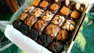 fudgy brownies 20x20 lotus biscof