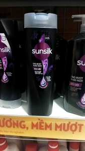 Dầu gội Sunsilk bồ kết óng mượt rạng ngời 320g