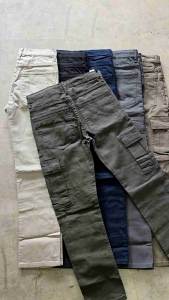 กางเกงคาร์โก้ทรงขากระบอกกลางผ้ายืด