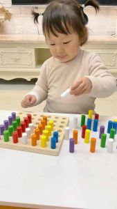 Mainan Kayu Montessori Susun Warna & Kira – Educational Wooden Peg Board Toy 13cm / 20cm Untuk Bayi & Kanak-Kanak