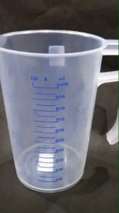 Gelas Takar Ukur Plastik ukuran 1 Liter Green Leaf Scarlett 1831