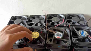 kipas fan dc 12v ampere random model kotak uk.8cm