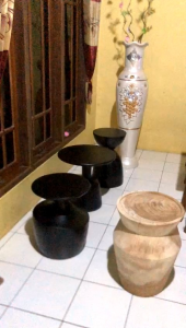 side table/bed side table