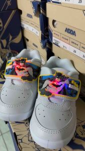 ADDA รองเท้าผ้าใบนักเรียน รองเท้าพละ เด็กผู้ชาย รุ่น Batman มีไฟกะพริบ รหัส 41N20