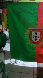 Bendera portugal bahan peles grade a (3m)