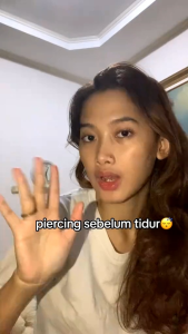 ALAT BANTU PASANG TINDIK ANTING TELINGA EAR PIERCING+TISU ALKOHOL SEKALI PAKAI