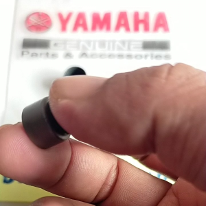 SIL SEAL KLEP YAMAHA SCORPIO 5BP YAMAHA DI JAMIN ORIGINAL (2PCS)