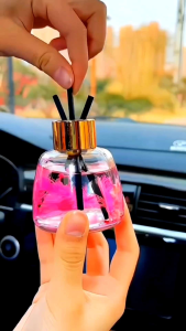 🇸🇬💥Buy 3 get 1 free💥120ml air refresher / diffuser / perfume for car home or bathroom with air stick