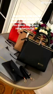 Ready Cika Jours Premium Bahan Taiga Tebal Uk 26x22cm Free Pouch