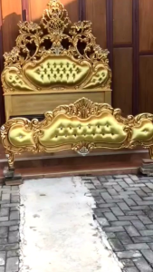 DIPAN TEMPAT TIDUR DEWASA KAYU JATI UKIR BERKUALITAS
