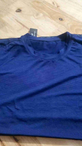 Áo thun không cổ siêu mát thoáng khí. Hàng thanh lý