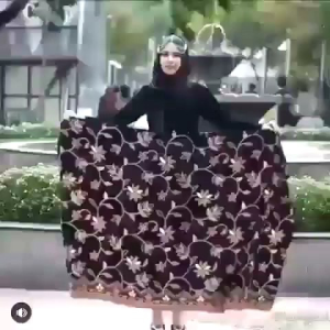 Rok Lilit Kebaya: Gaya Tradisional yang Modern