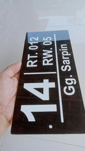 Custom Nomor Alamat Rumah Akrilik