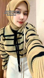 TERLARIS DI PAKAIAN ATASNAN WANITA - SWEATER RAJUT MOTIF GARIS-GARIS TALI PITA KOREA STYLE TERBARU