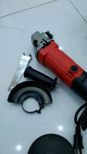 Máy mài cắt góc cầm tay 220VAC đĩa 100mm giá rẻ
