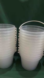 ถังน้ำพลาสติก 0.5 ลิตร ถังน้ำแข็ง ถังน้ำสงกรานต์ ถังหูหิ้ว ถังสีใสอย่างดี