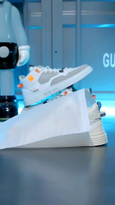 Sepatu Sneakers Pria Desain Mewah Korea Nongkrong Jalan Santai Terbaru   | Ringan Nyaman Empuk Fleksibel   | Sneakers Pria > Sneakers