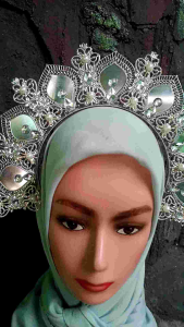 Bando sunting/bando bugis (Sari)