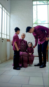 Gamis Couple Terkini: Tips Memilih & Mengenakan