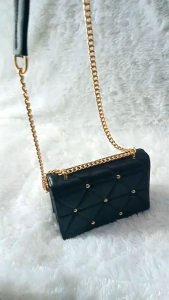 Tas Slepang Wanita Terbaru: Praktis & Stylish