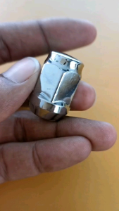 🚩5.5(ร้าน​แนะนำ​) น็อตล้อรถยนต์​ เหล็ก​ชุบแข็งโครเมี่ยม เบอร์19​ แข็งแรง​ ทนทาน​ น็อตล้อสแตนดาร์ด