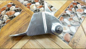 Bracket Gagang Spion (Hino Lohan Bawah)