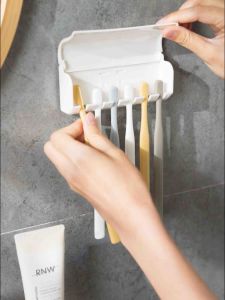 Bathroom Dustproof Toothbrush Holder Family Wall Mount Rack Tooth Brush Storage with Cover Organizers