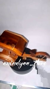 Handycraft Miniatur Becak Kayu UK M: Souvenir Cindramata yang Unik