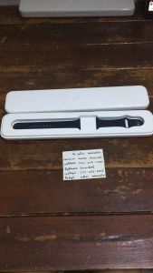 สายนาฬิกา Apple Watch แท้ ศูนย์ มือสอง สภาพดีมาก มีรอยบ้างตามการใช้งาน สีดำ Size M/L ขนาด 45 4442 ใส่ด้วยกันได้ พร้อมกล่องใส่