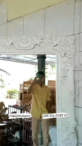 Cermin Classic Luxury: Desain Mewah Untuk Ruang Tamu