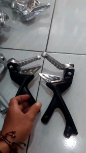 Footstep Dudukan Step Belakang Aprilia Ducati Replika Sepasang