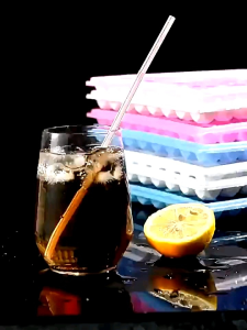 Cetakan Es Batu Kubus Kotak Diamond (60 Sekat)