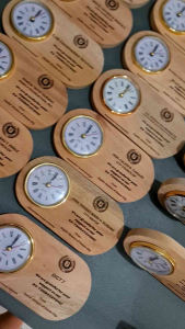 Wooden Desk Clock - Premium Quality Mahogany (FREE LAYOUT)