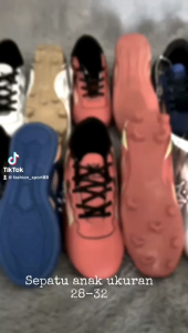 sepatu futsal dan bola anak ukuran 27-32 premium