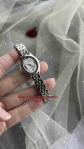 [Original] 8220L SS-1 Balmer Elegance Sapphire Oval Womens Watch with Silver Dial and Silver Stainless Steel Bracelet | Official Warranty