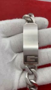 เกรส Quartz ตัวเรือนสแตนเลส นาฬิกาผู้ชาย มือสองของแท้